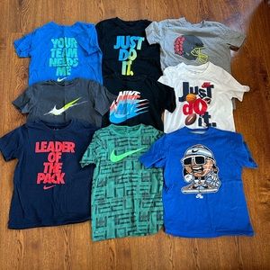 Boys youth small Nike t-shirts